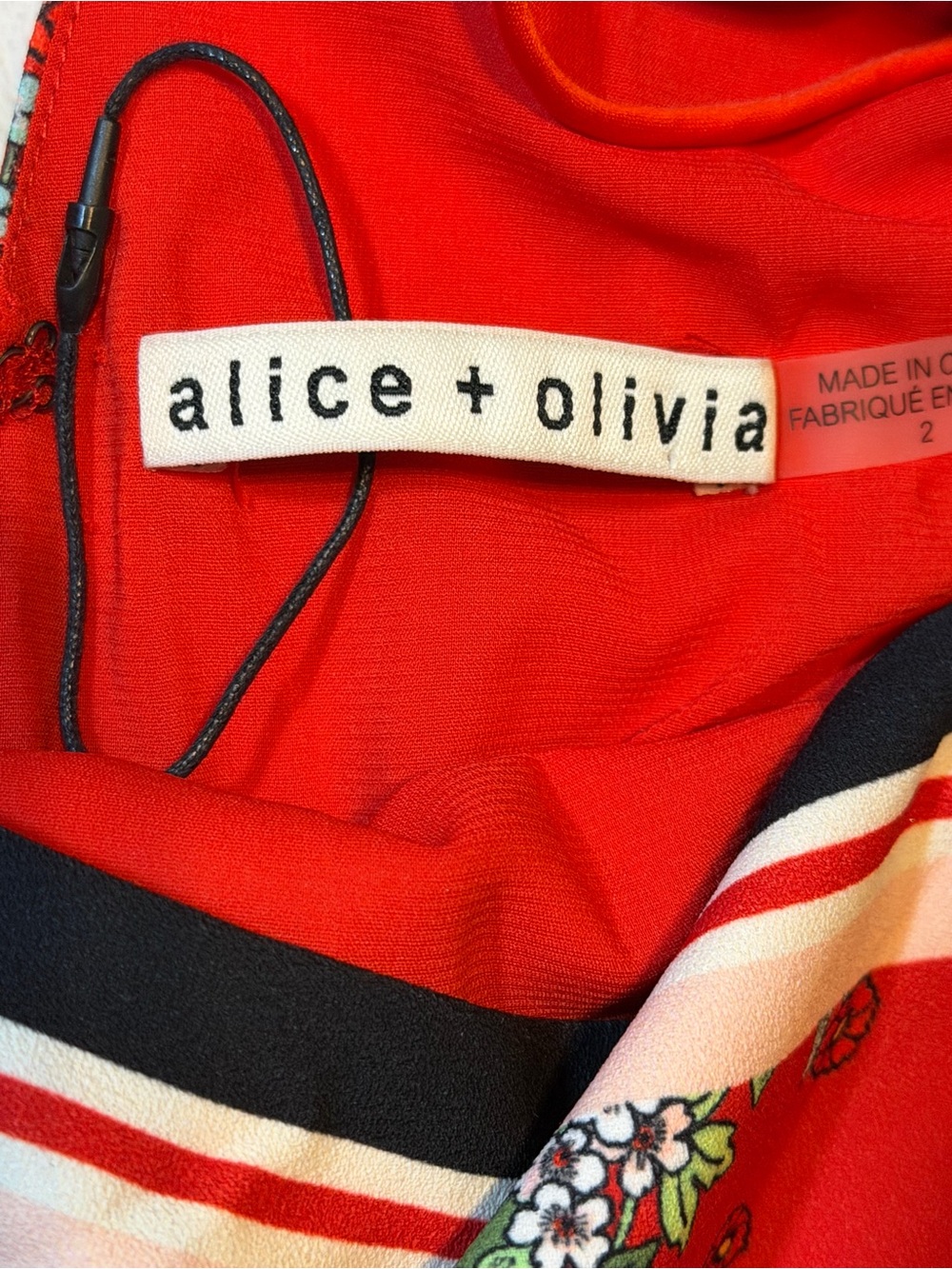 Alice + Olivia Red Floral Tie-Back Casual Dress - Picture 6 of 9